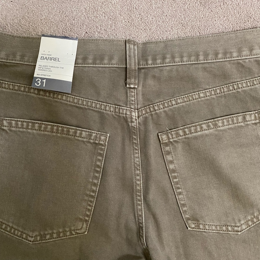 GAP Women’s High Rise Barrel - Picture 8 of 11